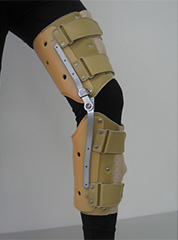 図6：下肢装具　膝装具
